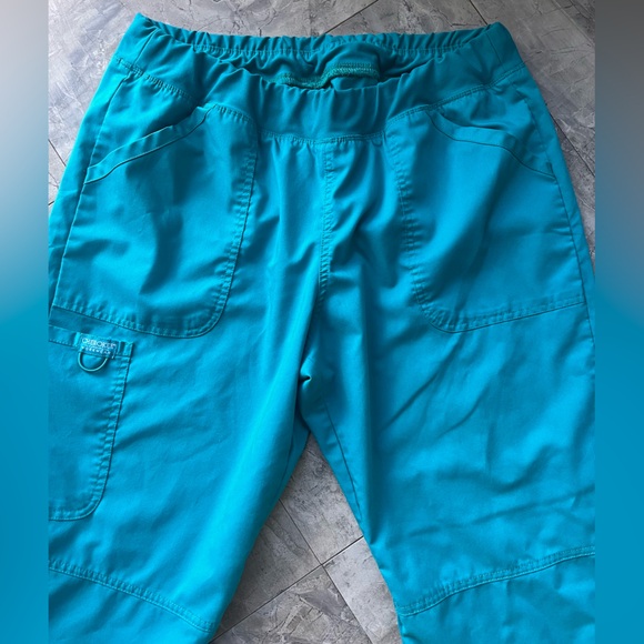 Cherokee Scrub Tops With Pants Bundle - Picture 6 of 8